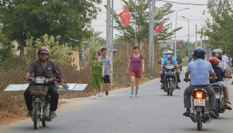 Ninh Thuận: Người dân, hàng quán lơ là trong công tác phòng dịch Covid-19
