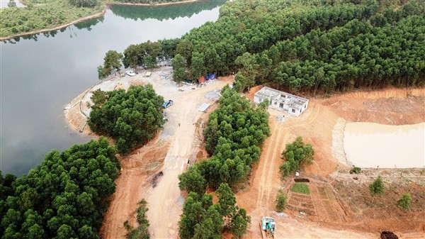 “Can Lộc – Hà Tĩnh: San rừng, bạt núi xây khu sinh thái”: Chủ đầu tư “múa lưỡi” qua mặt chính quyền