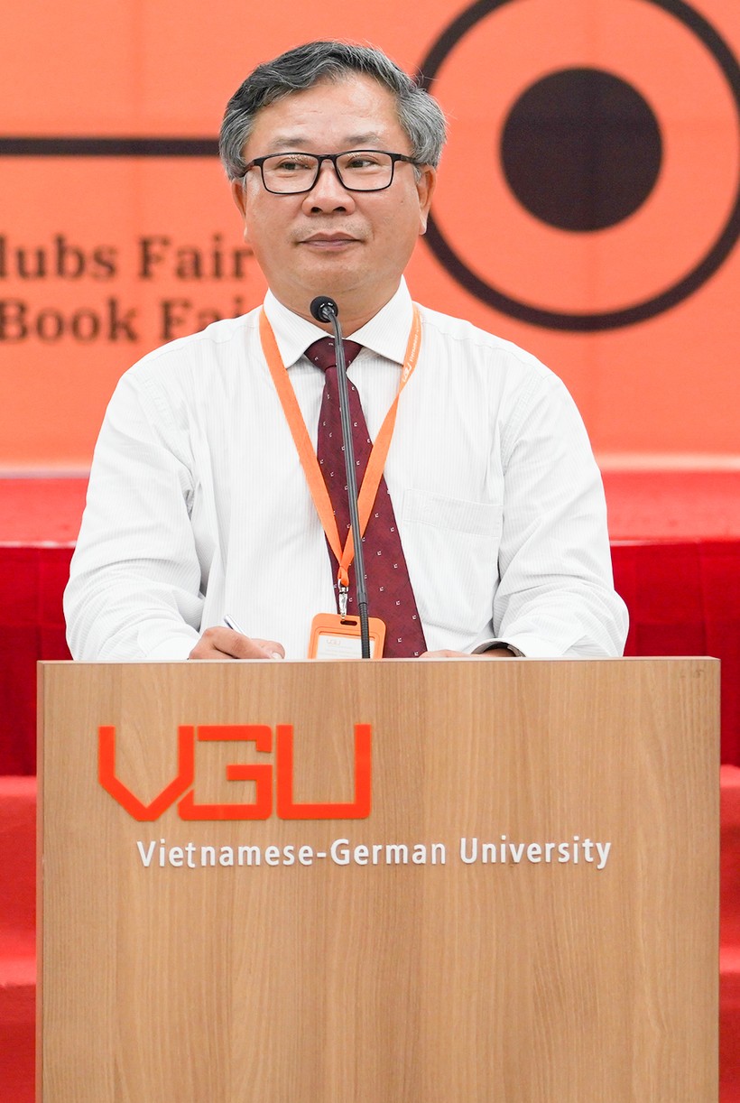 TS Hà Thúc Viên, Phó Hiệu trưởng phụ trách Trường Đại học Việt Đức phát biểu. ảnh 1