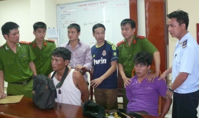  2 Đối tượng bị bắt giữ tại cơ quan công an Hà Tĩnh.