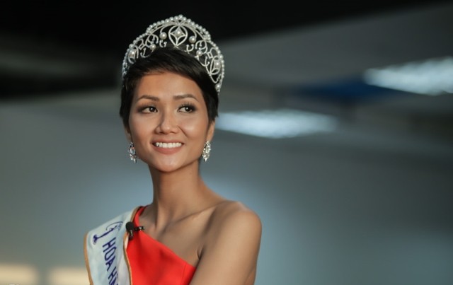 Hoa hậu H"Hen Niê: “Nhiều người khuyên tôi tiêm môi, làm trắng da“