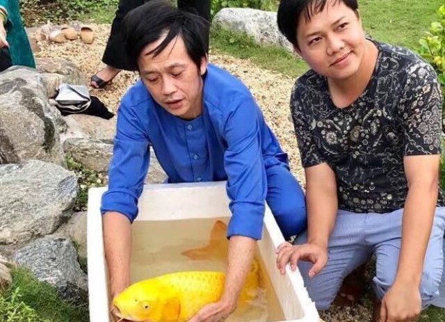 Hoài Linh thích nuôi cá và đặt tên theo các nghệ sĩ.