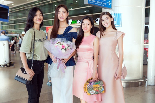 Hoa hậu Lương Thùy Linh đã chính thức trở về Việt Nam.