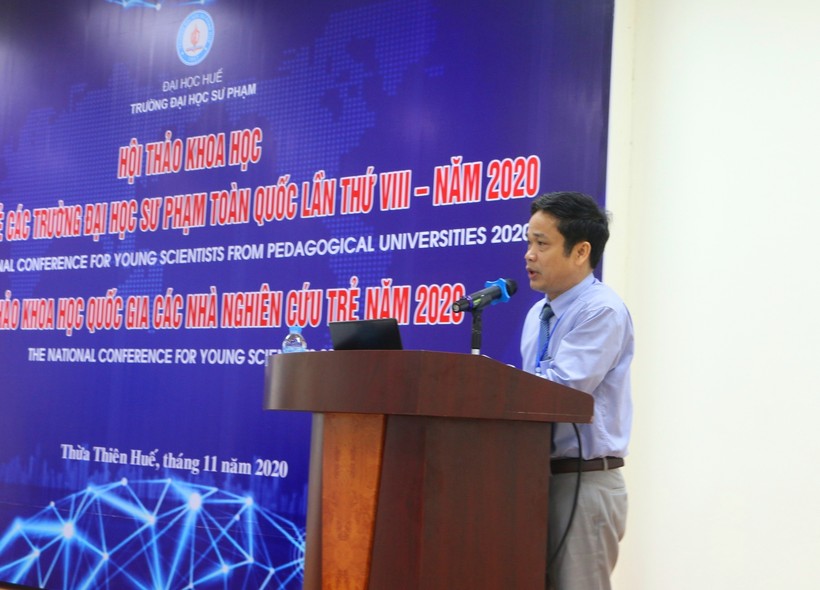 PGS.TS Nguyễn Đình Luyện – Phó Hiệu trưởng Trường ĐHSP Huế phát biểu khai mạc hội thảo.