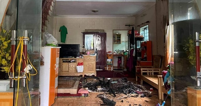 Thái Bình: Đến nhà bạn trai, cô gái tử vong do cháy nhà giữa đêm