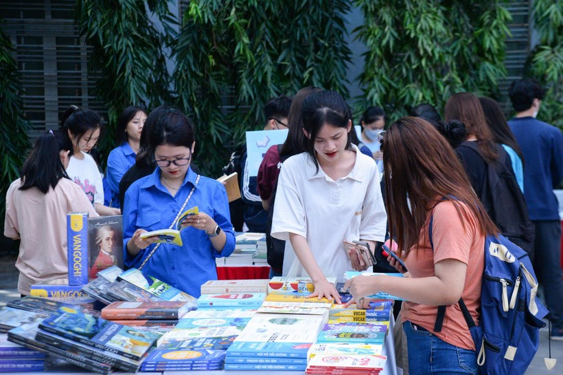 Đại học Văn hóa Hà Nội tổ chức Ngày hội sách chào mừng ngày 20/11