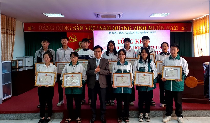 Quảng Bình gần 50 dự án đạt giải cuộc thi Khoa học kỹ thuật học sinh trung học ảnh 1