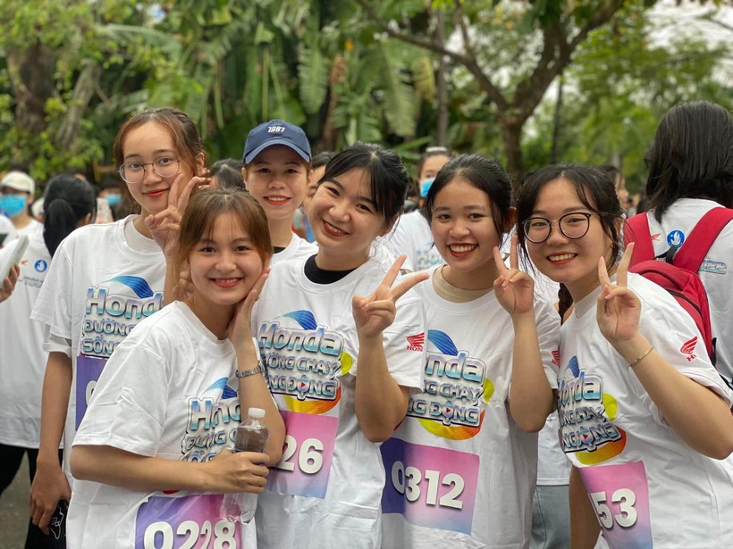 Các tân sinh viên tham gia hoạt động tại chương trình chào đón tân sinh viên TP. Đà Nẵng. 