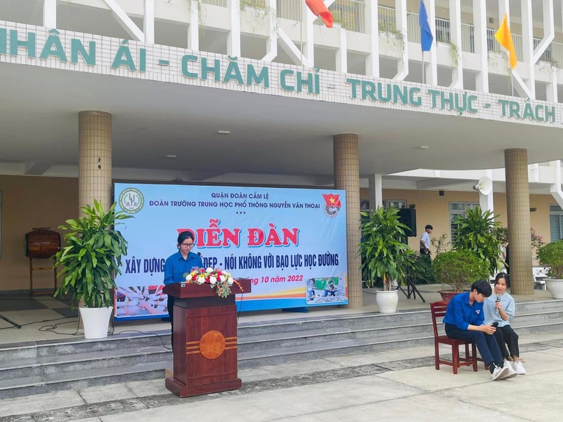 Tiểu phẩm phòng chống bạo lực học đường của Trường THPT Nguyễn Văn Thoại (TP. Đà Nẵng). 