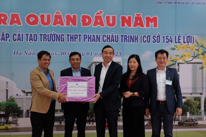 Lãnh đạo TP Đà Nẵng thị sát dự án cải tạo Trường THPT Phan Châu Trinh ảnh 3
