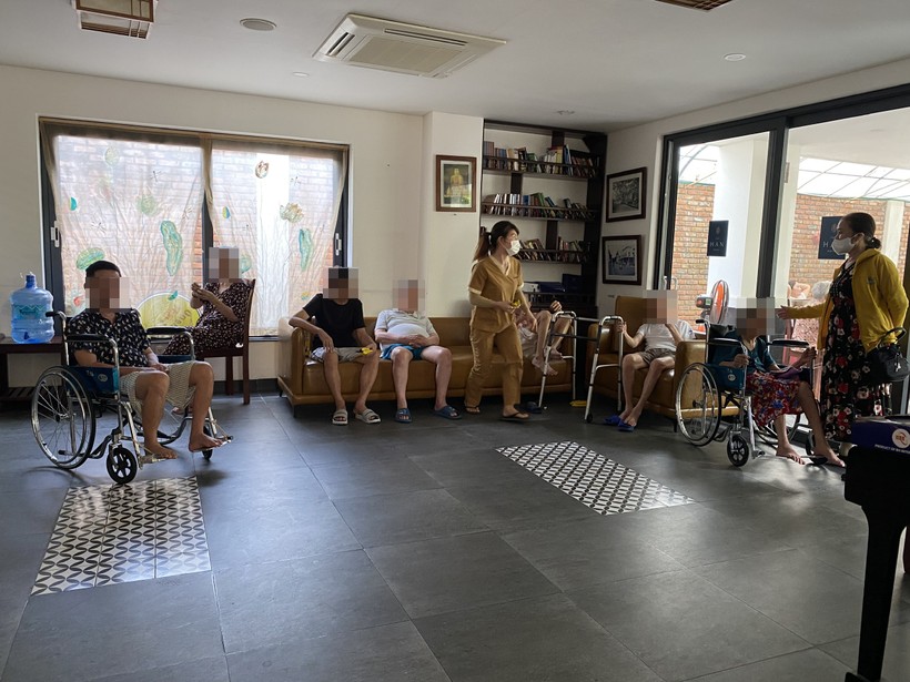 Các cụ già ở cơ sở Từ Tâm S-Merciful chi nhánh Đà Nẵng. Ảnh chụp vào ngày 23/5. 