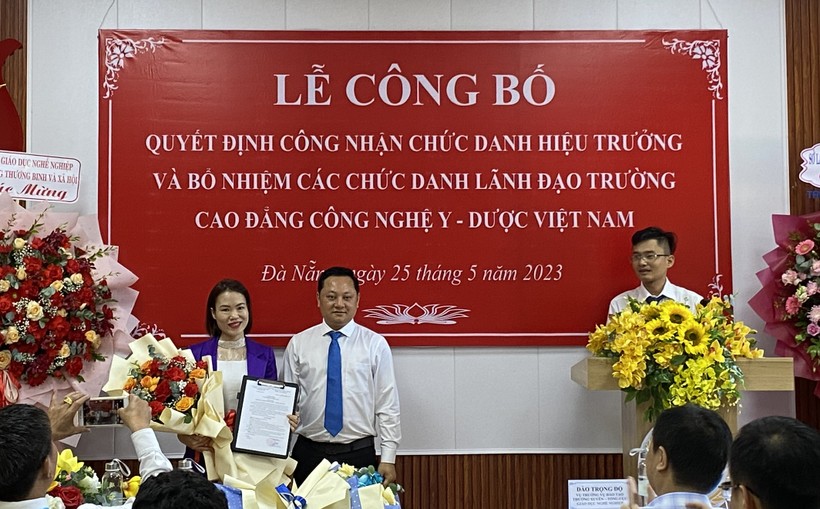 Trường CĐ Công nghệ Y Dược Việt Nam có tân Hiệu trưởng ảnh 1