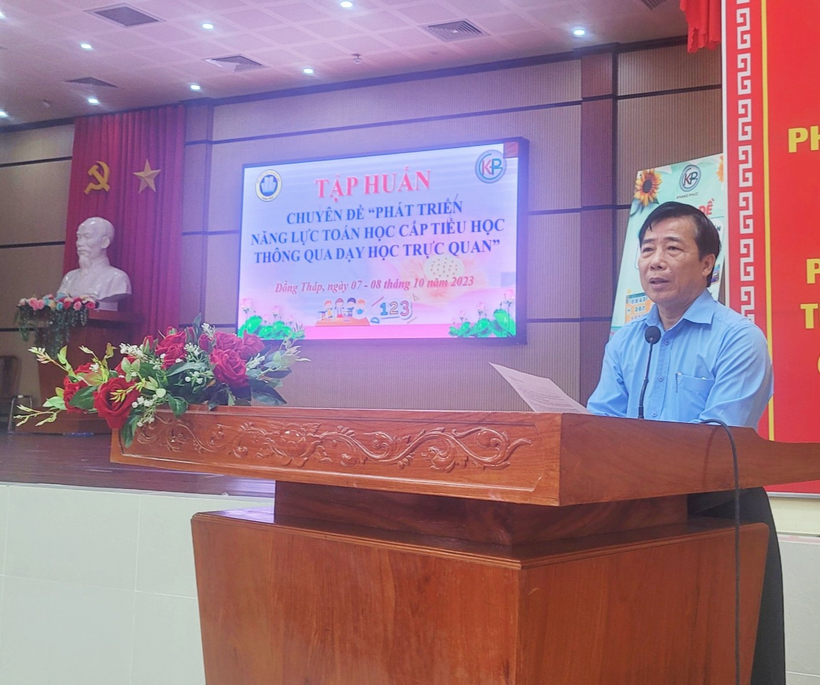 Ông Nguyễn Minh Tâm, Phó Giám đốc Sở GD&ĐT Đồng Tháp phát biểu tại Hội nghị tập huấn. ảnh 1