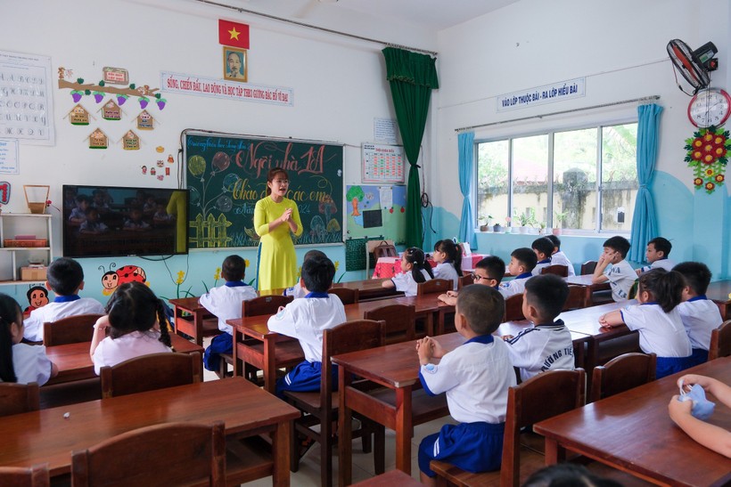 Học sinh Trường Tiểu học Long Hòa 2 (quận Bình Thủy, TP Cần Thơ)