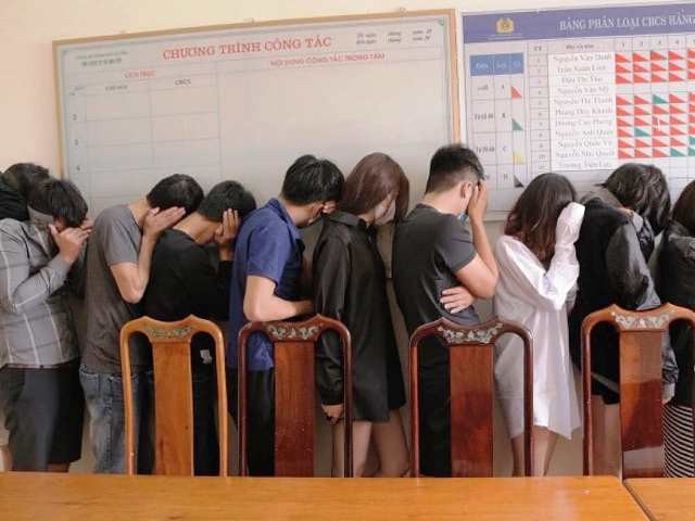 Bắt quả tang nhóm thanh niên “bay lắc” trong khách sạn ở thành phố Hà Tĩnh