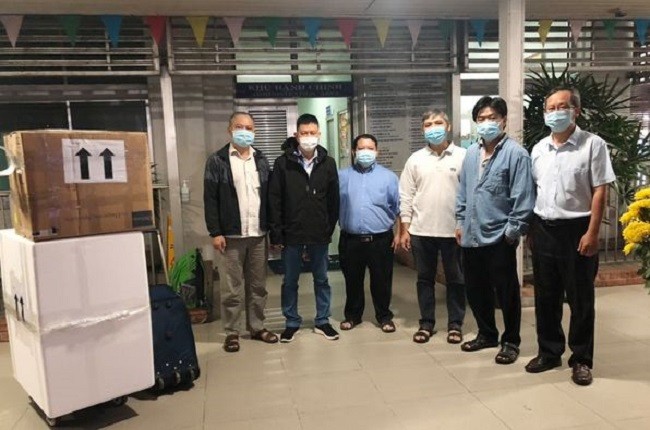 Đội phản ứng nhanh Bệnh viện Chợ Rẫy lên đường chi viện Hải Dương (Ảnh: BVCC)