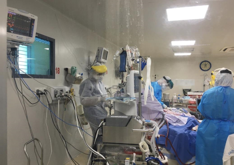 3 bệnh nhân Covid-19 rất nặng đang chạy ECMO tại BV Bệnh Nhiệt Đới TPHCM (8/6/2021) (Ảnh: Sở Y tế)