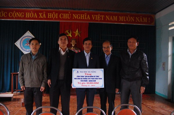 Công đoàn ĐH Đà Nẵng hỗ trợ nhà công vụ cho 3 trường THPT