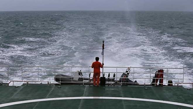 Điều kiện thời tiết xấu trong hơn một tuần qua ở khu vực biển Java cản trở công tác tìm kiếm QZ8501. Ảnh: Straits Times