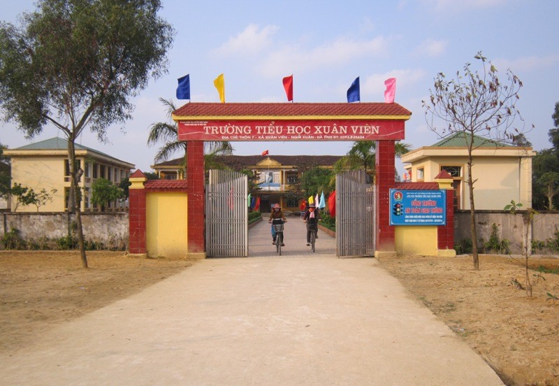 Trường học được nhân dân đóng góp xây dựng hiện đại, khang trang, chất lượng là 1 trong 19 tiêu chí để xã Xuân Viên được công nhận đạt chuẩn nông thôn mới.