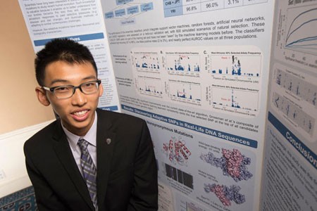 Nam sinh Andrew Jin, 17 tuổi có một phát hiện mới trong lĩnh vực sinh học có thể giúp ích cho việc sản xuất một loại thuốc chống HIV trong tương lai
