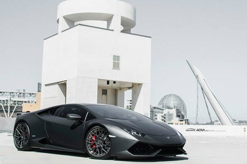 Bản độ Lamborghini Huracan “siêu chất” phiên bản đen mờ