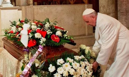 Điều tra cái chết của thư ký Giáo hoàng