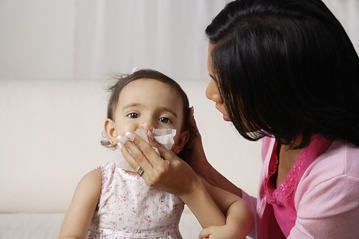 5 mẹo trị dứt điểm tình trạng sổ mũi kéo dài ở bé cực kì hiệu quả