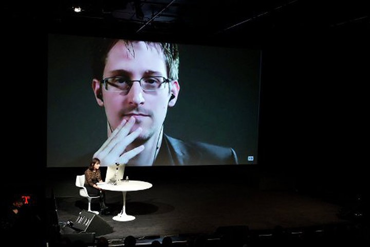 Dự báo số phận thảm khốc đón chờ Snowden