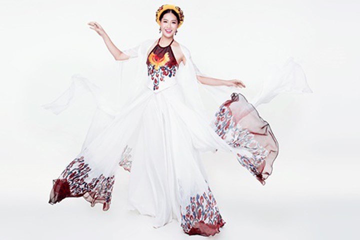 Trang phục truyền thống của Diệu Ngọc tại Hoa hậu Thế giới 2016
