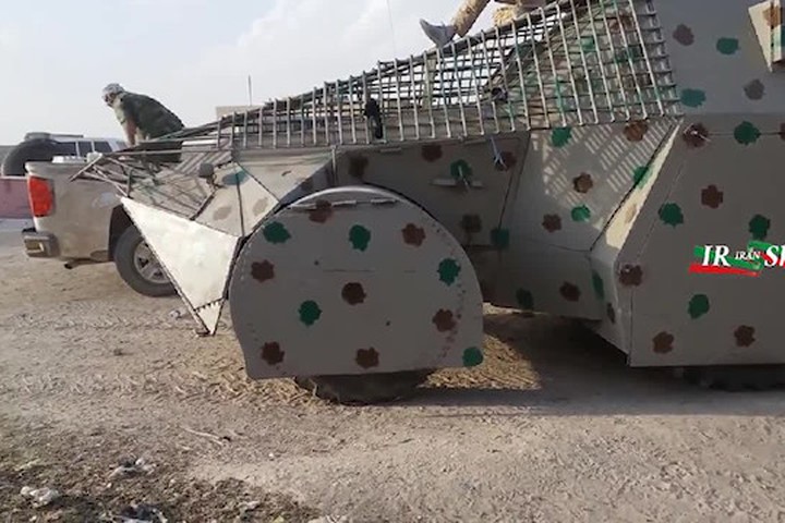 Xem xe bọc thép tự chế siêu dị của ISIS tại Iraq