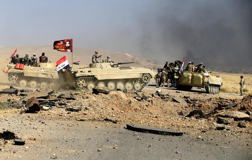 Quân đội Iraq tham gia chiến đấu với IS
