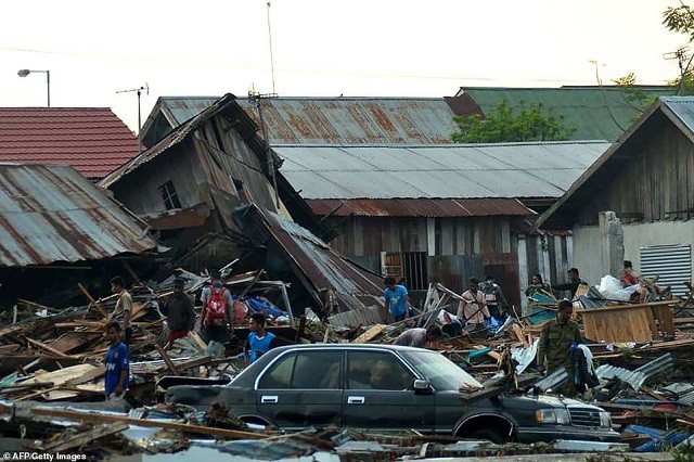 Động đất Indonesia: Anh hùng kiểm soát không lưu cứu mạng hàng trăm hành khách