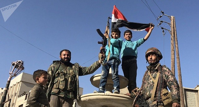 Người dân ở Đông Ghouta vui mừng được giải phóng