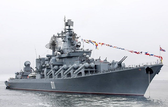 Tàu tuần dương tên lửa Varyag của Nga. 