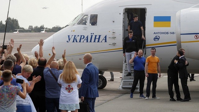 Hình ảnh trong cuộc trao đổi tù nhân giữa Nga và Ukraine lần đầu ngày 7/9 vừa qua.