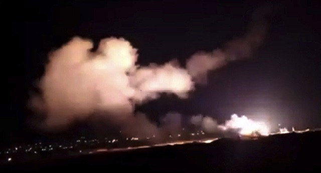 Phòng không Syria chặn tên lửa nghi của Israel nhắm vào thủ đô Damascus