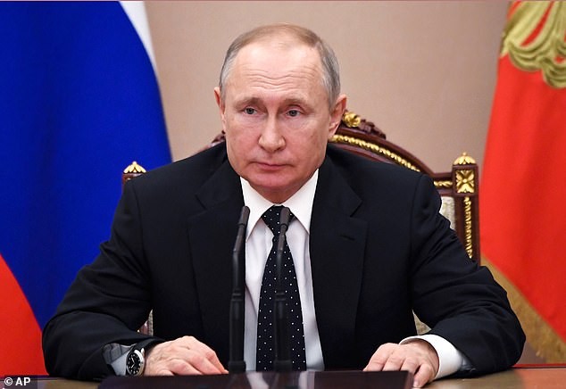Điện Kremlin nói về việc bảo vệ TT Putin trước dịch Covid-19