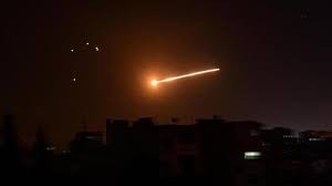 Loạt tiếng nổ vang lên, Syria tuyên bố chặn đứng tên lửa tấn công từ Israel