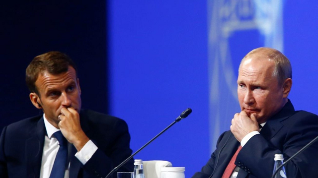 Tổng thống Pháp Emmanuel Macron và Tổng thống Nga Vladimir Putin.