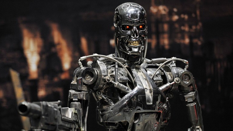 Mô hình thực tế của robot hủy diệt "T-800", được sử dụng trong bộ phim "Kẻ hủy diệt 2". (Ảnh: AFP/Yoshikazu Tsuno).
