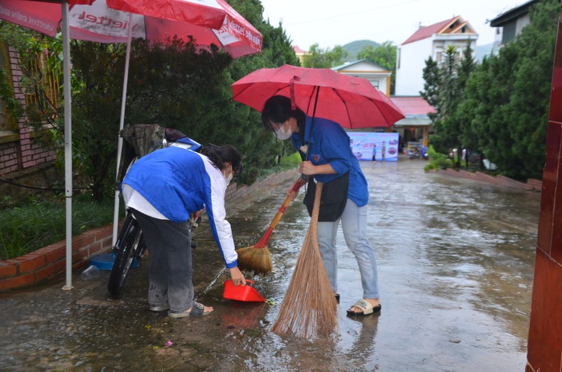 Hơn 1.600 tình nguyện viên Điện Biên 'nhập cuộc' Tiếp sức mùa thi ảnh 1