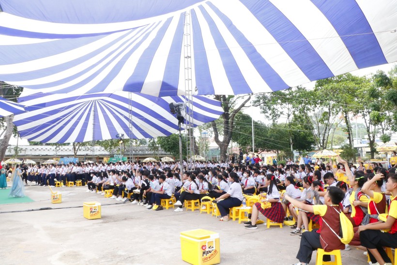Hơn 1200 học sinh tham dự ngày hội rèn đức luyện tài ảnh 1