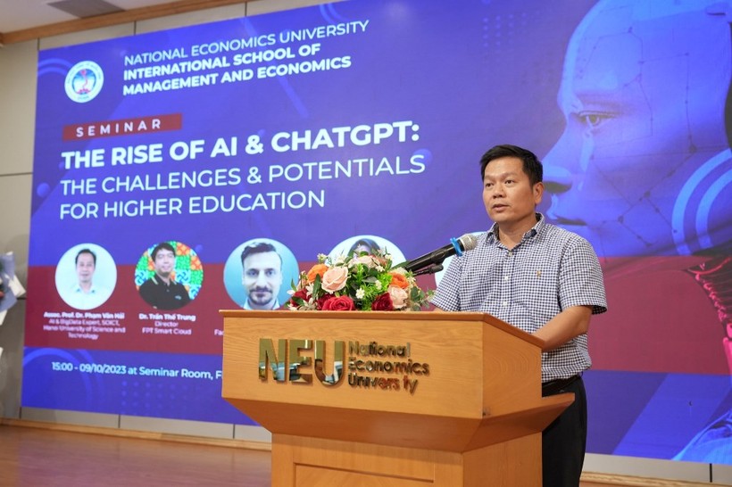 PGS.TS Nguyễn Thành Hiếu, Phó Hiệu trưởng Trường Đại học Kinh tế Quốc dân phát biểu tại tọa đàm.