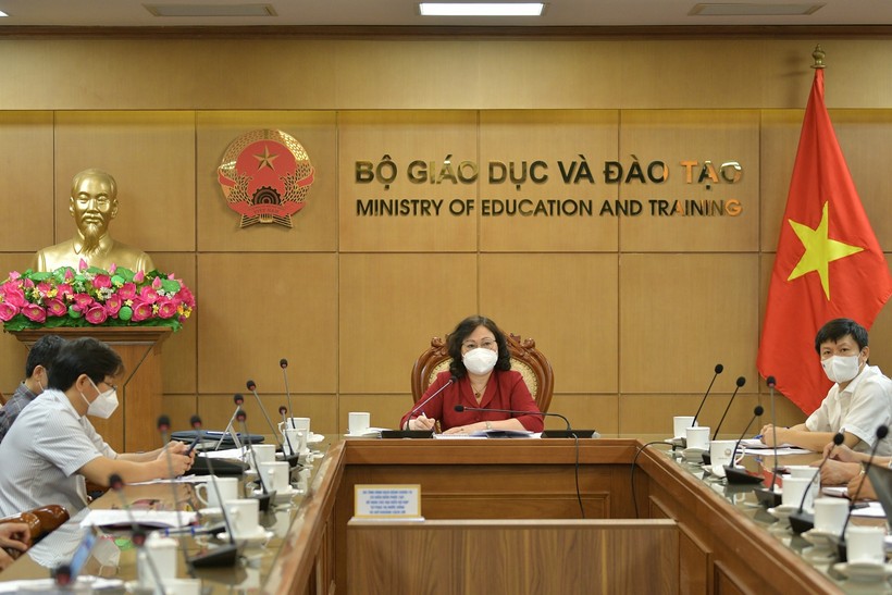 Thứ trưởng Ngô Thị Minh chỉ đạo cuộc họp thường trực Ban chỉ đạo.