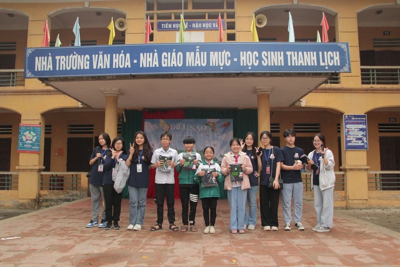“Diều sáo”- sự kiện nhân ái của học sinh các trường THPT Hà Nội ảnh 1