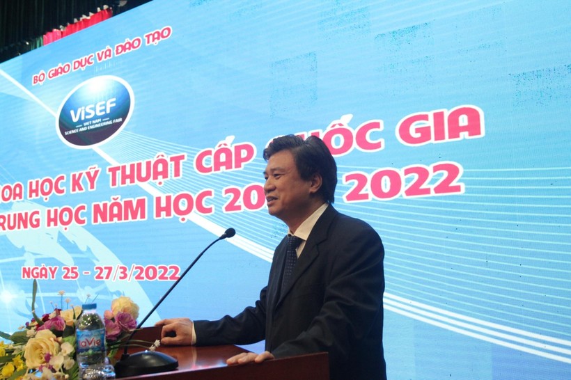 Thứ trưởng Nguyễn Hữu Độ phát biểu khai mạc cuộc thi.