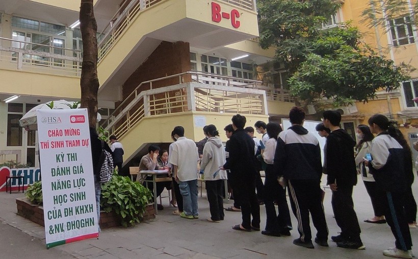 Gần 4 nghìn thí sinh tham dự kỳ thi HSA đợt 1 của Đại học Quốc gia Hà Nội.