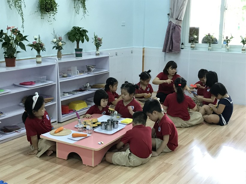 Giờ học của trẻ Trường mầm non thực hành Hoa Sen, Trường CĐSP Trung ương.