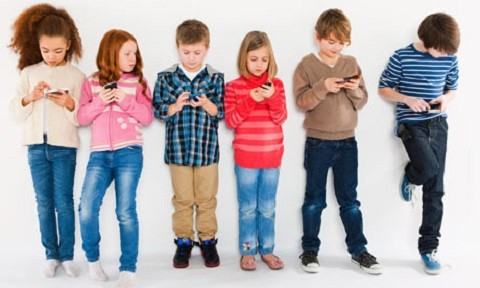 Những điều nên biết khi cho trẻ dùng smartphone